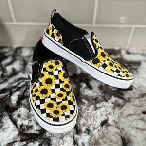 Girls Checkered Sunflower Vans. Size 3